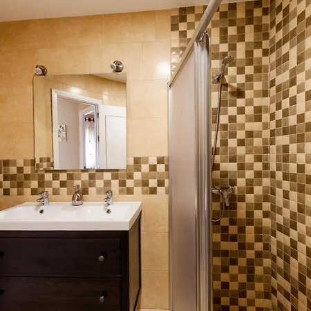 Goya 1º Solo Familias * Conil De La Frontera