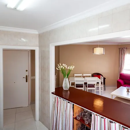 Goya 1º Solo Familias Apartment *
